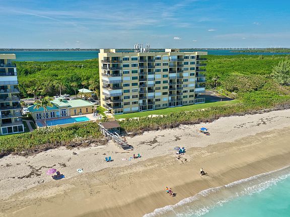 4th image of 7370 S Ocean Drive #B-513