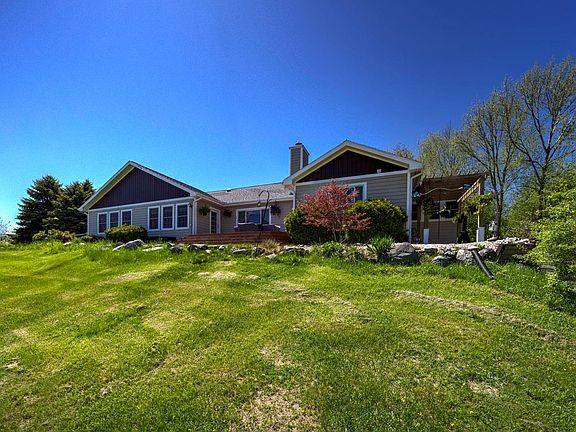 2nd image of 2567 N Evergreen Valley Rd