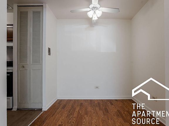 5th image of 545 W Briar Pl #303