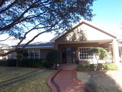 1202 Country Club Dr, Midland, TX, 79701