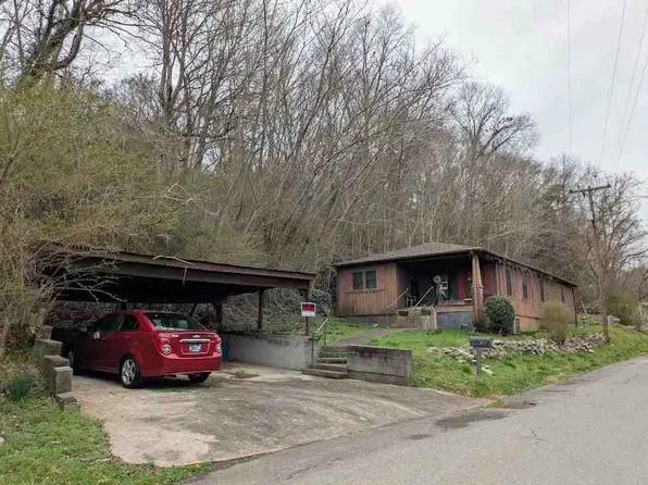 105 Spring St, Erin, TN 37061