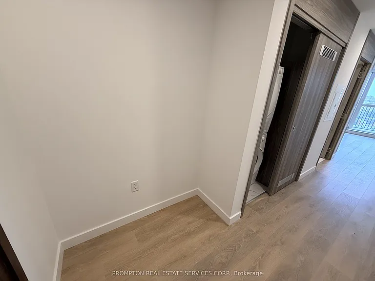 18 Esther Shiner Blvd #1006 — Photo 6