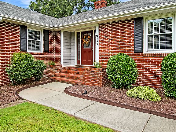 4th image of 799 Poquoson Ave