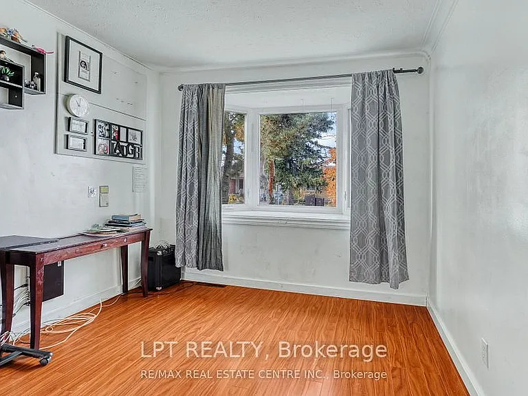 421 Saint Augustine Dr — Photo 10