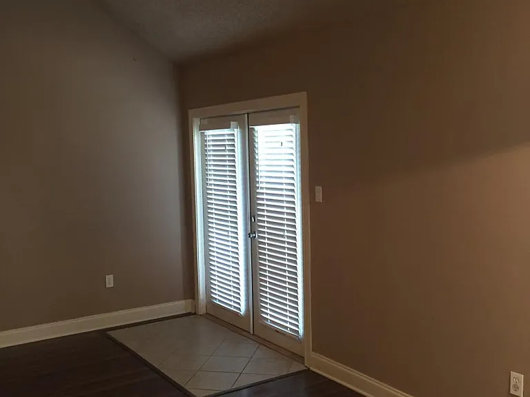 802 Huntwyck Cir — Photo 7
