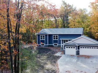 1247 Tall Tree Ln, Muskegon, MI 49445