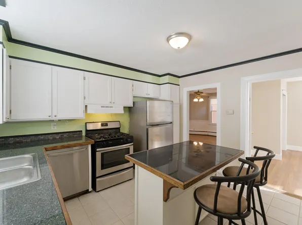366 Park Pl Floor 1, Woonsocket, RI 02895