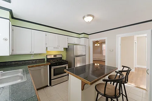 366 Park Pl #1 Photo 1