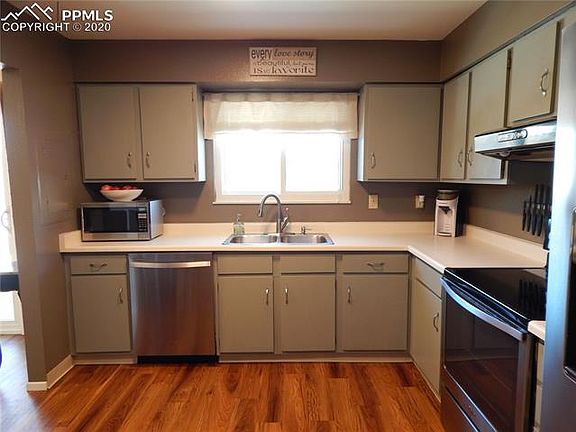 5th image of 5504 Escondido Dr