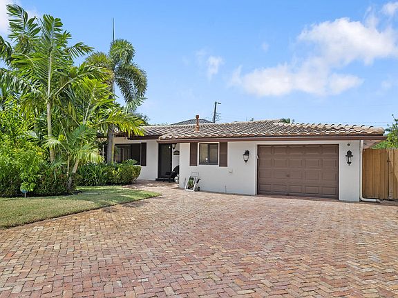 2nd image of 3211 Seaward Dr