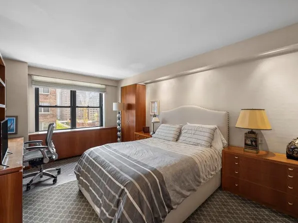 196 East 75th Street image 13 of 15