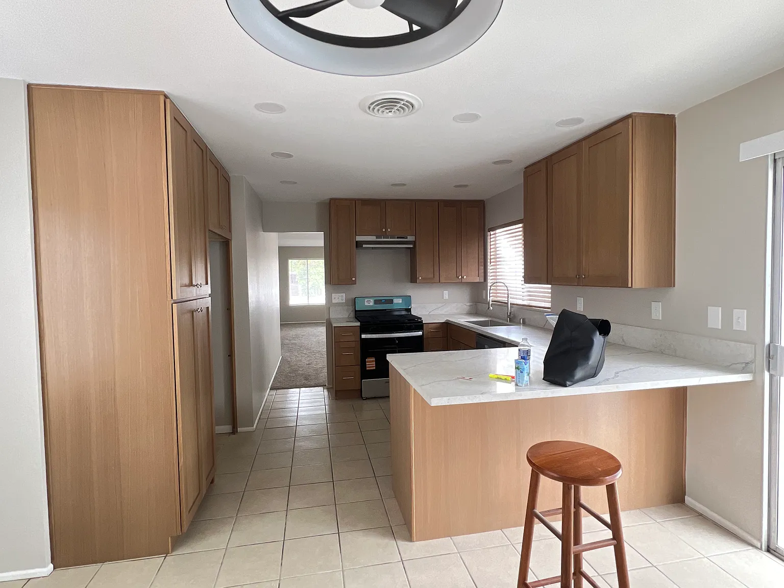 2 bed, 1038 sqft, $800 — Photo 4