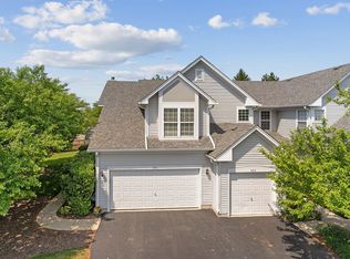 401 Huntington Ct #401, Oswego, IL 60543