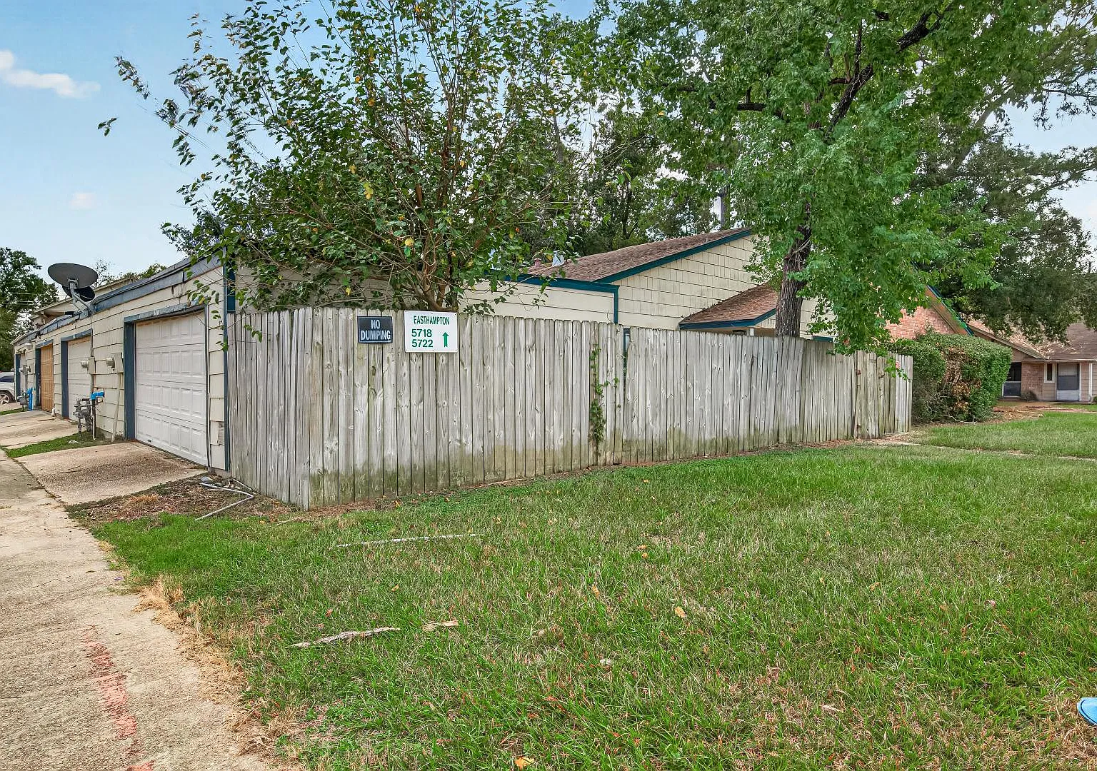 5718 Easthampton Dr - A — Photo 2