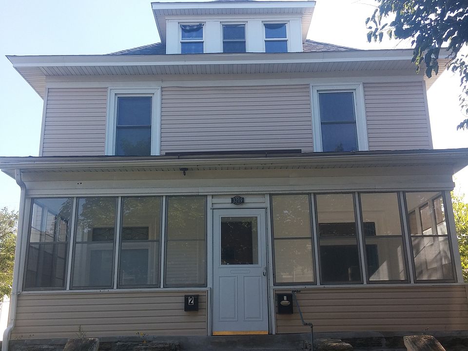 1st image of 3209 2nd Ave S