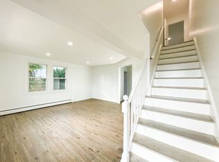 200 Cook Hill Rd #6, Wallingford, CT 06492