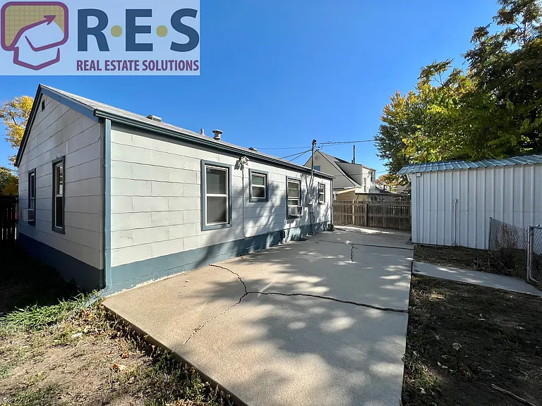1840 W 51st Ave — Photo 16