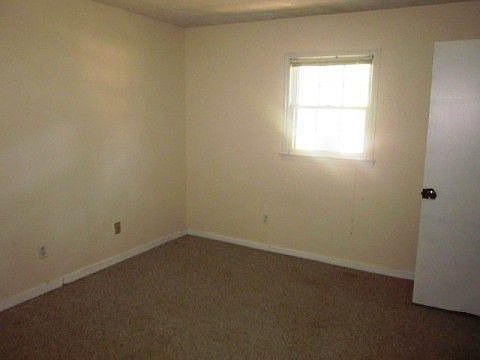 5th image of 3984 Willowbrook Dr