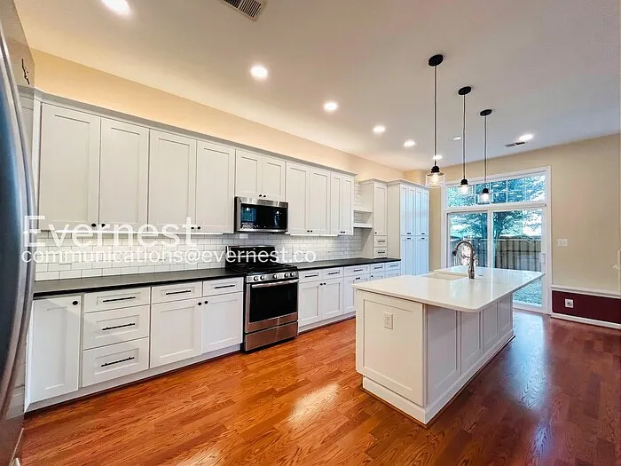 8348 Middle Ruddings Dr — Photo 4