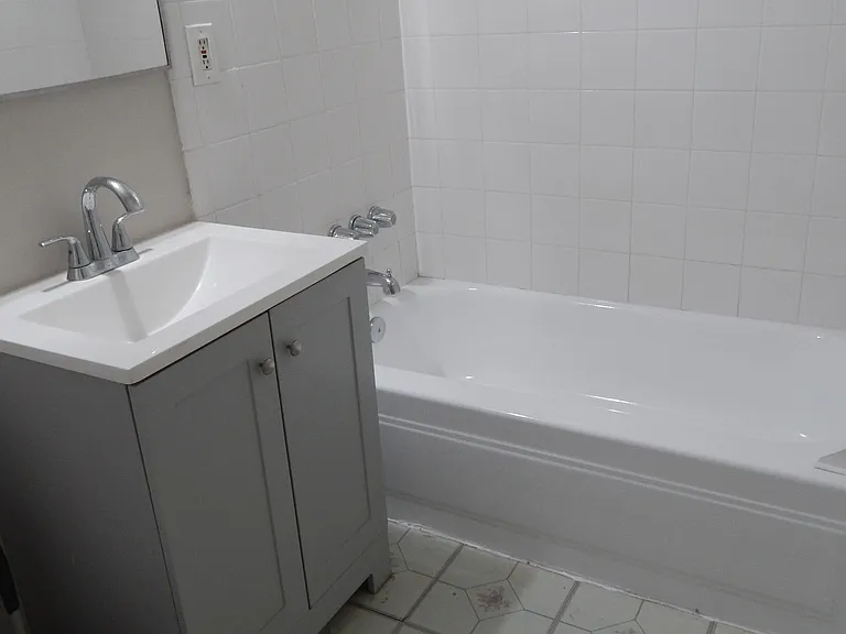 412 S Olive St #2 — Photo 8