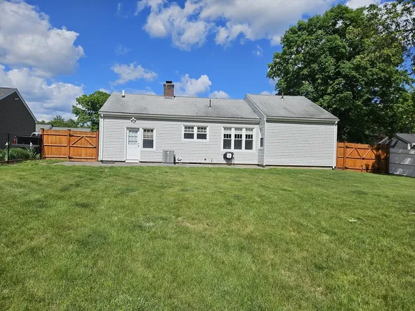 6 Miland Ave, Chelmsford, MA 01824