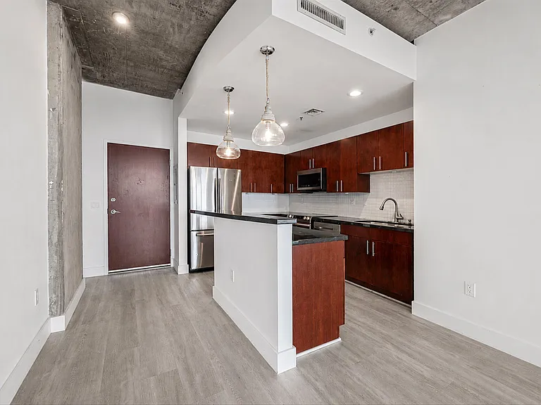 300 S Australian Ave #1103 — Photo 4
