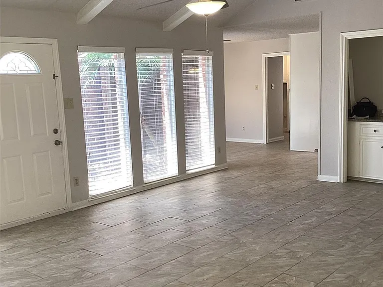 7818 Vickijohn Dr — Photo 22