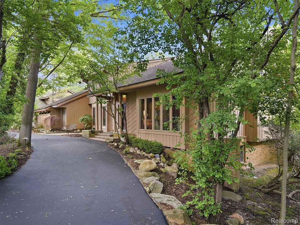 1st image of 4751 Rolling Ridge Rd