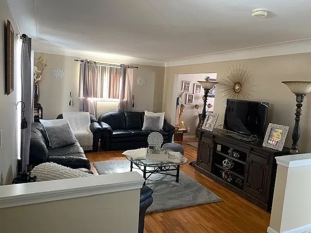 29333 Walker Dr — Photo 2