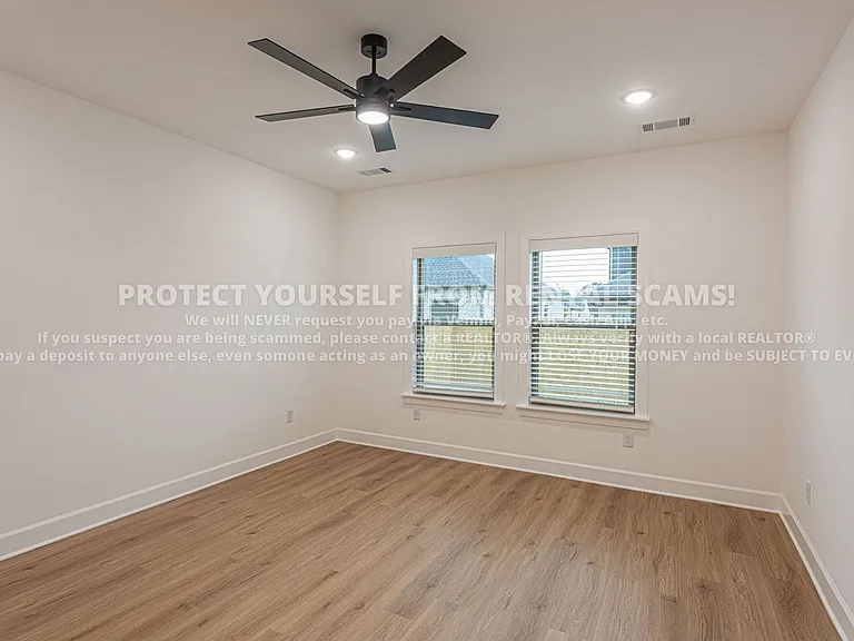 6902 SW High Meadow Blvd — Photo 8