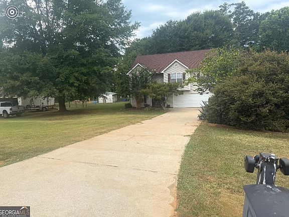 2nd image of 112 Canterbury Ct