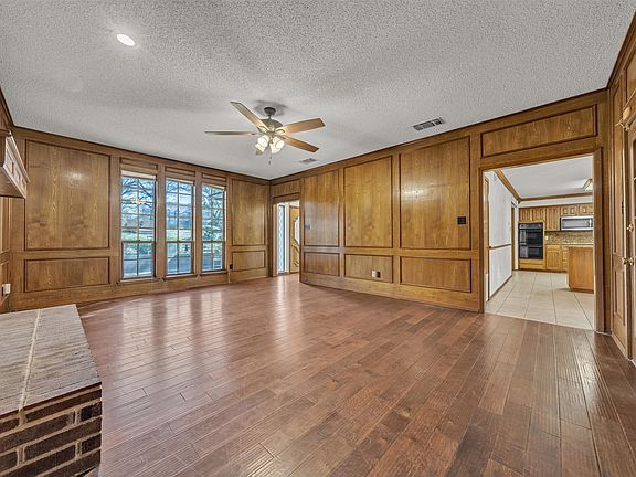 4th image of 205 William Wallace Dr