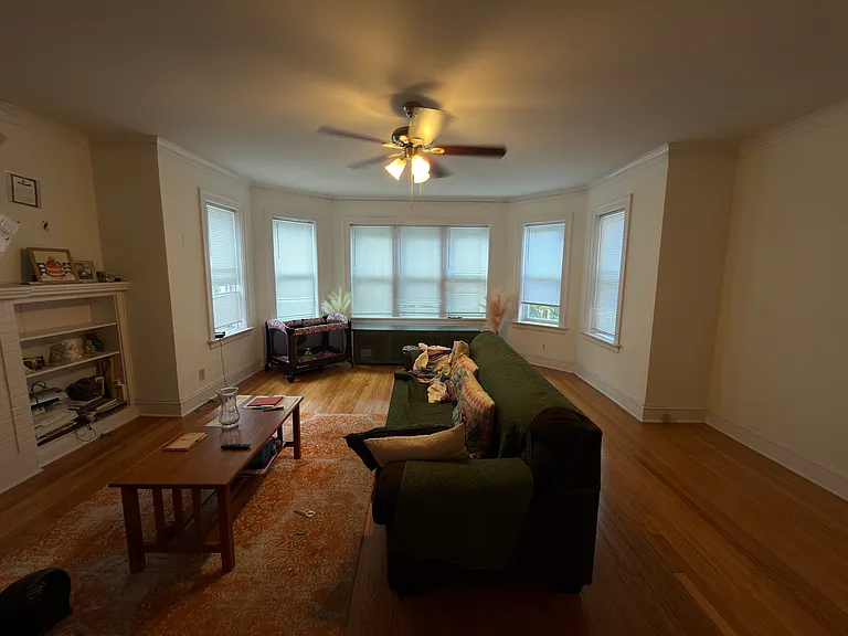 6437 N Leavitt St #1 — Photo 7