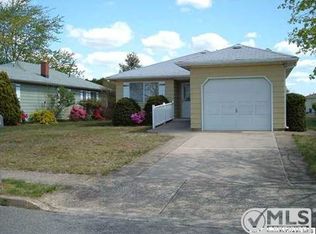 3 Le Diamant St, Toms River, NJ 08757