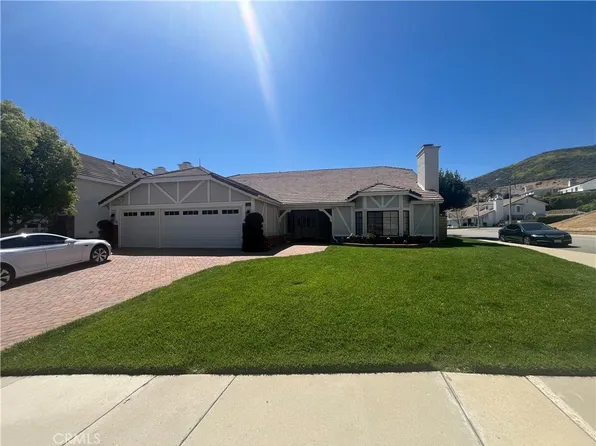 5859 Hempstead Dr, Agoura Hills, CA 91301