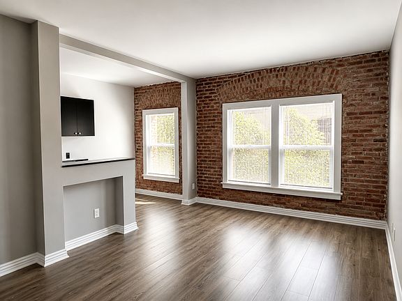 3rd image of 1760 Wilcox Ave #193f9b8de