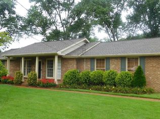 891 Forrest Glen Dr, Old Hickory, TN 37138