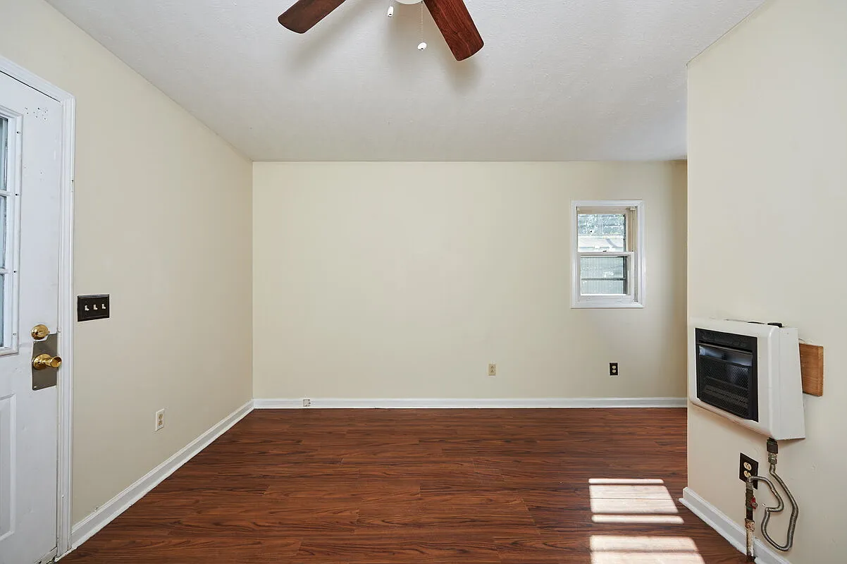 1 bed, 1.0 bath, 345 sqft, $850 — Photo 3