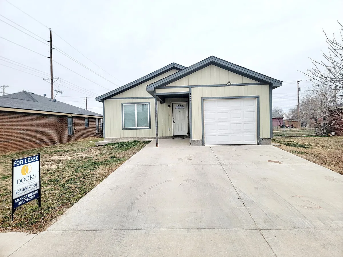 Building Photo - 2603 Elm Ave