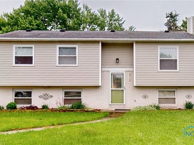 2535 Eden East Dr, Northwood, OH, 43619