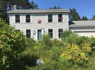 1792 White Pond Rd, Athol, MA 01331