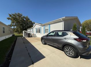 2301 SW Oralabor Rd #104, Ankeny, IA 50023