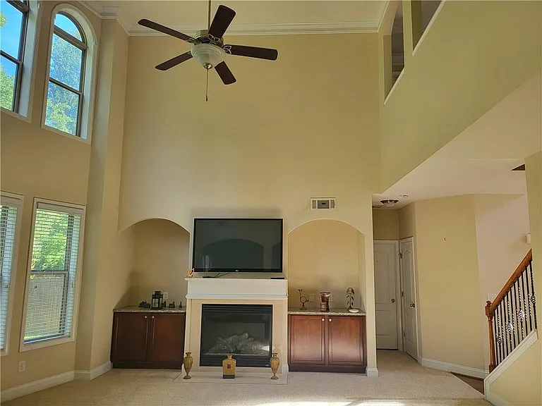 1080 Colgan Ct — Photo 6