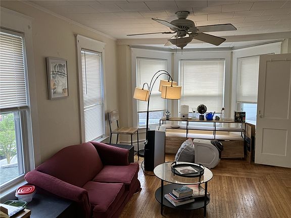 5th image of 61 Cambridge St