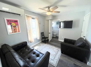 8 J St #2, Hampton, NH 03842