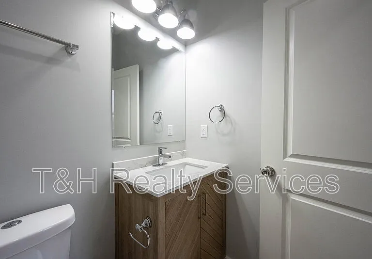 2810 E Michigan St #A — Photo 20