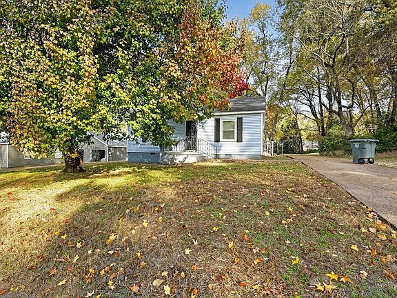 3rd image of 1730 S Sutton Dr