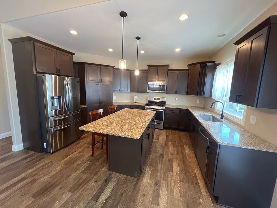 1st image of 8916 Pine Hollow Pl