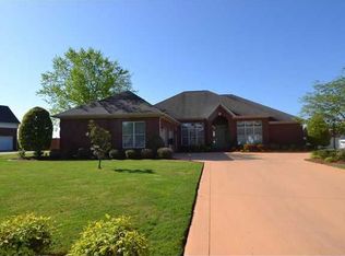1803 Brentwood, Muscle Shoals, AL 35661