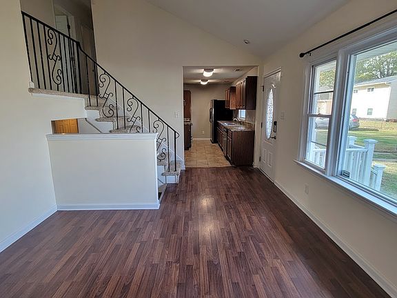 3rd image of 5200 River Oaks Ct